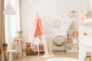 Gold and pink baby’s bedroom